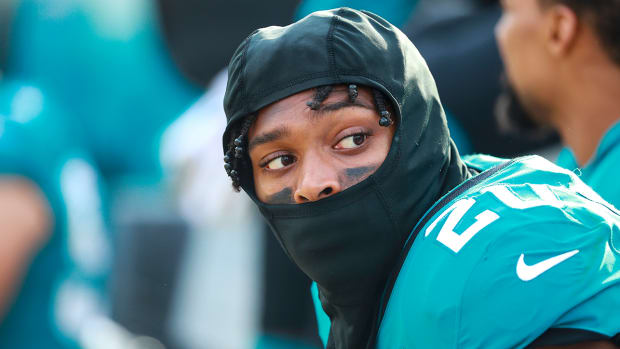 jalen-ramsey-mask.jpg